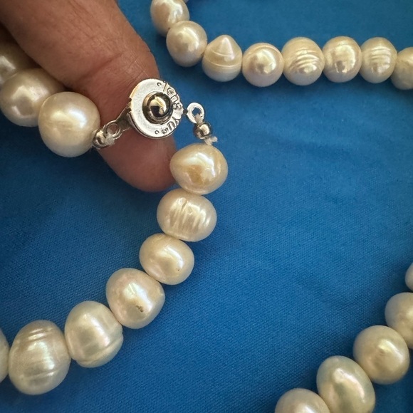 White Pearl Necklace and Bracelet Set
